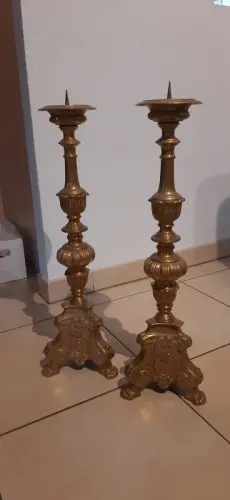 Chandeliers en laiton à Pringy