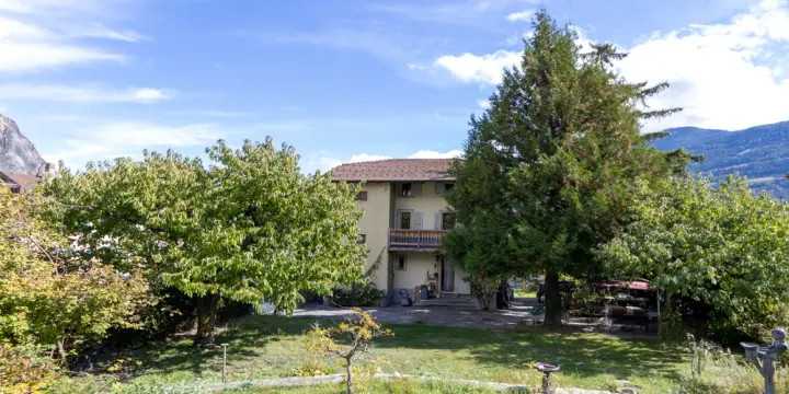 A VENDRE MAISON AVEC CACHET 5.5 PCES A CHAMOSON
