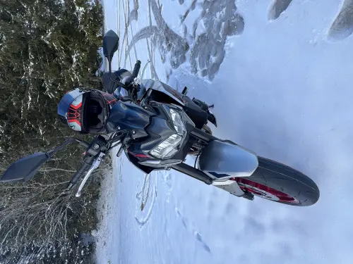 KAWASAKI Z900 à Gland