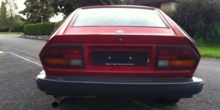 Alfa Romeo Alfetta GTV6