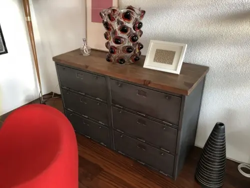 Commode vintage à Pully