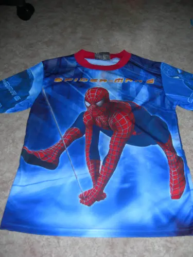 A ventre T-shirt neuf Spider-Man 2 en polyester taille 140 à Yverdon