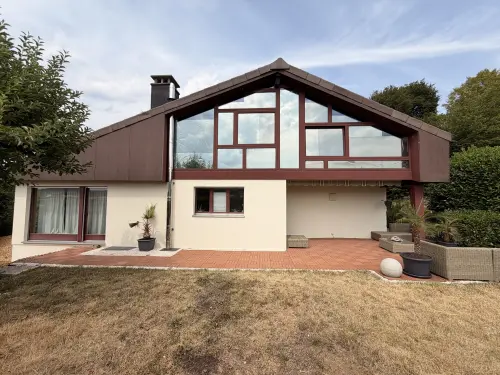 Maison de 6.5 pièces à vendre dans un quartier recherché de Boncourt à Boncourt