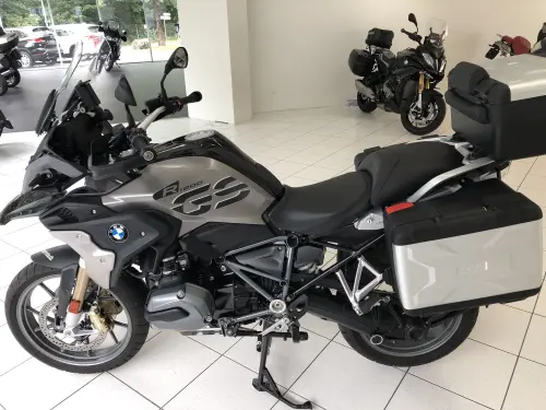 BMW R1200 GS à Pailly