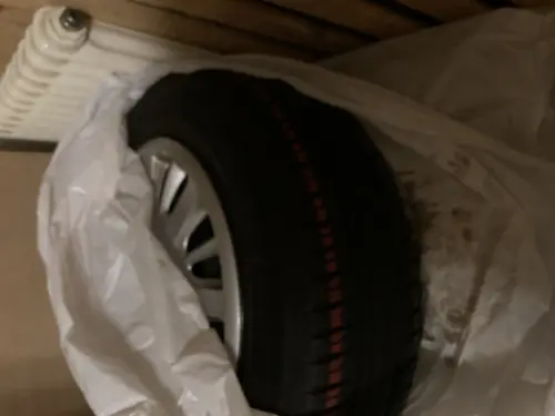 Pneu été neufs Renault Megane à Colombier