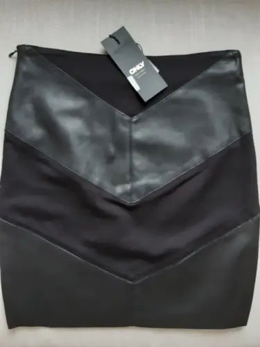 Jupe stretch noir Only, taille 36, new. à Genève