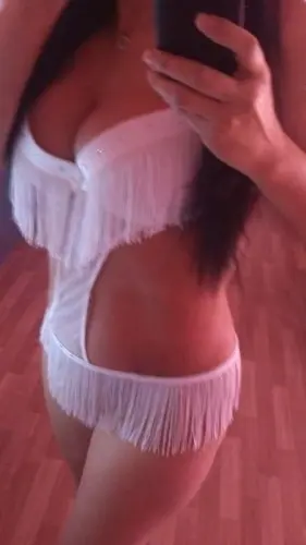 Bonjour, je suis Nicole une jolie metiss à Morges
