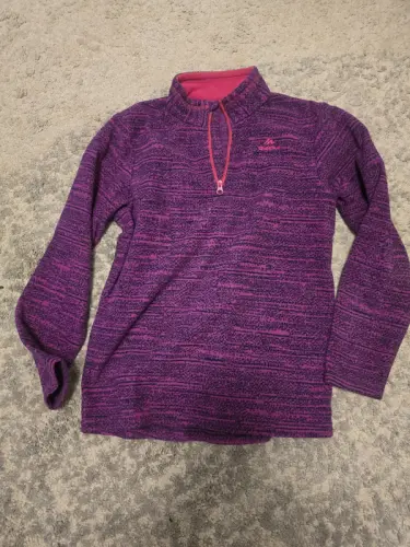 Pull polaire fille 9, 10 ans à 3.- à Renens