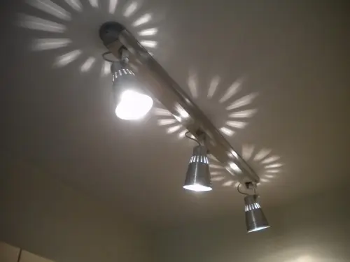 Grande lampe de plafond à Lausanne