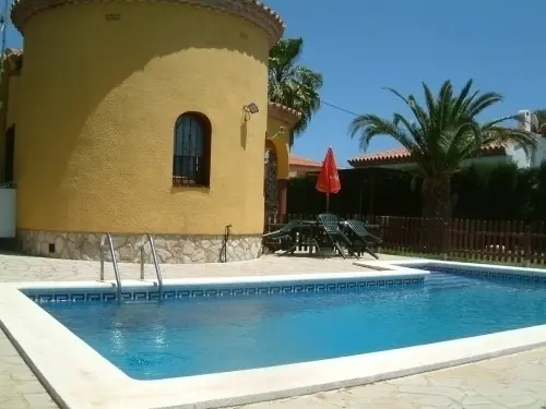 Villa piscine mer Espagne à ametlla de mar