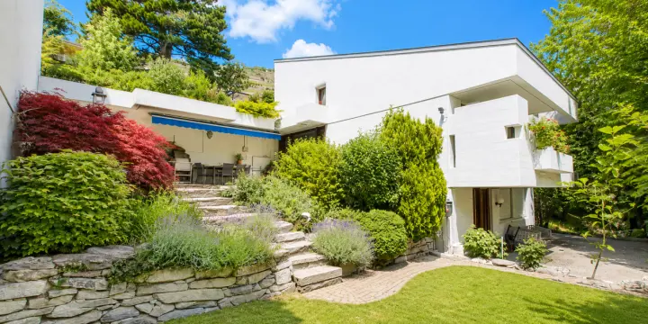 A VENDRE - Villa d'architecte 6.5 pièces en triplex