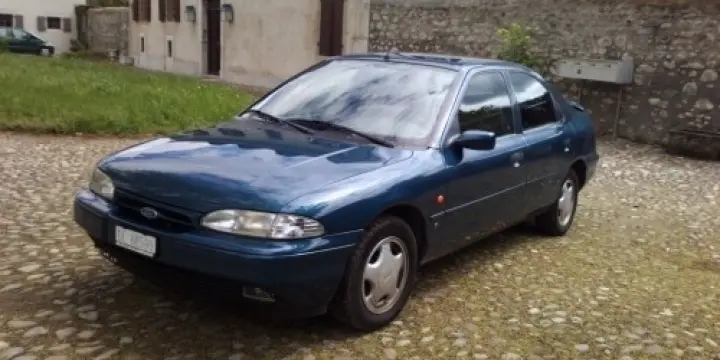 Ford Mondeo Ghia