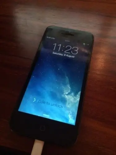 iPhone 5 16GB mis à jour à riaz