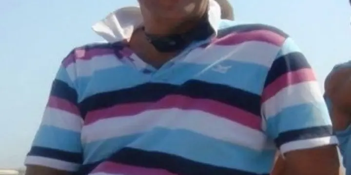 je recherche une relation