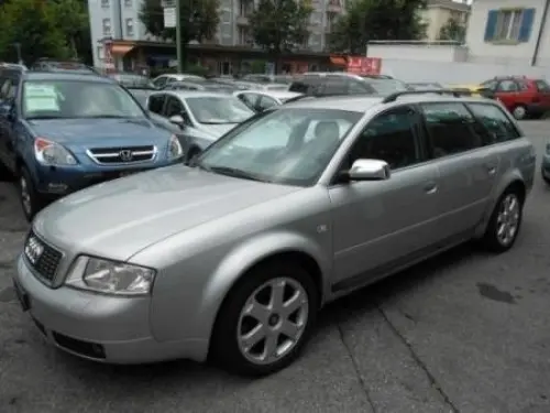 Audi S6 avant  à Lausanne
