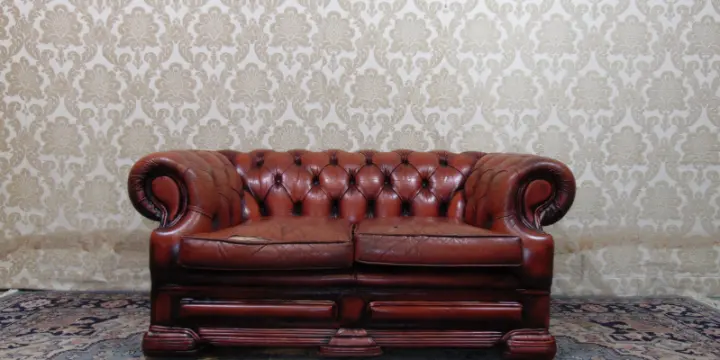 Canapé Chesterfield 2 places, original anglais vintage