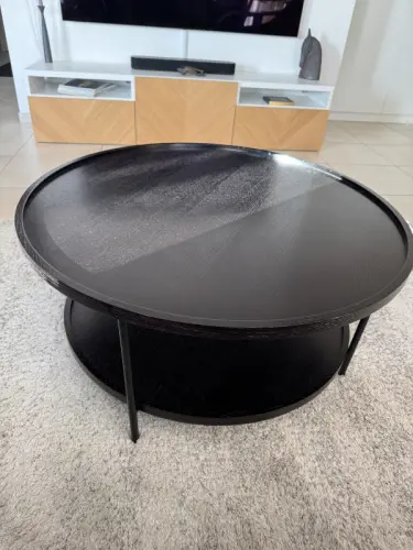 Table de salon Pfister en chêne- noire en très bon état à St-Saphorin-sur-Morges