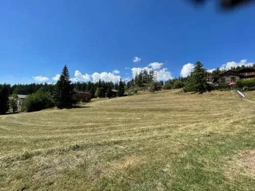 TERRAIN A CRANS-MONTANA à Crans-Montana