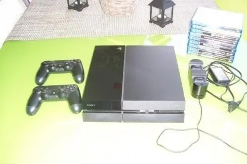 Playstation 4 avec des Jeux 2 Manettes à Geneve