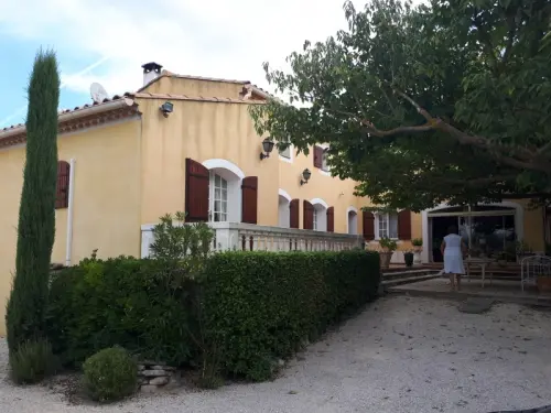 Belle demeure en Vaucluse à Lagnes