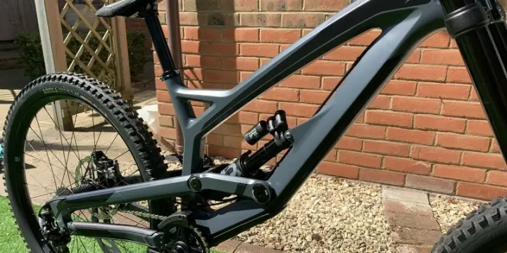 YT mar CF Descente VTT L Stealth Ridden ONCE