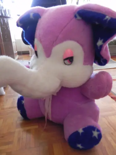 A vendre grand Peluche éléphant 60 cm très bon état à Yverdon