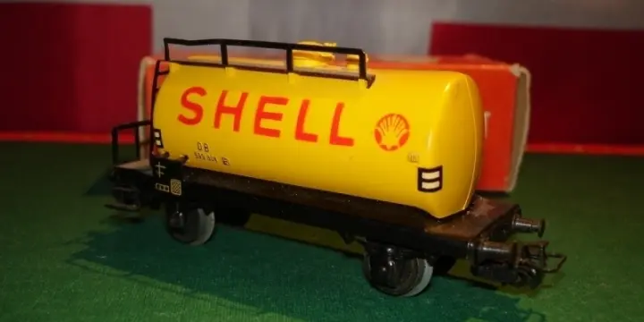 Märklin HO 4502 wagon-citerne SHELL 1952