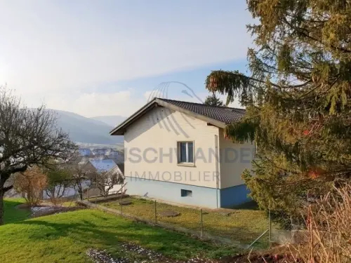 Maison locative composée de 2 appartements à Vicques