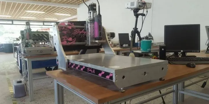 Badog Artisan 22 CNC Fräse für hobby