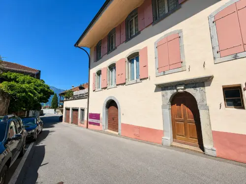 Surface commerciale atypique de 326 m² au cœur du vignoble d'Aigle à Aigle