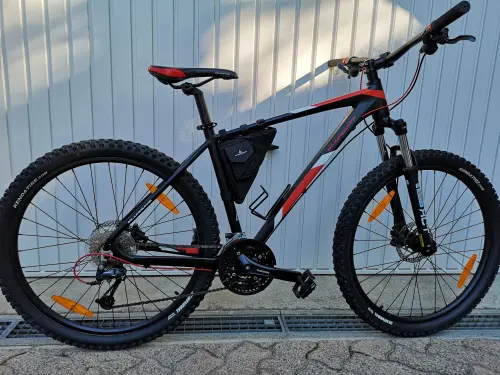 MTB 26" XCT SR SUNTOUR Californa et MTB 27,5" XCT SR SUNTOUR BLACKROCK et Siège velo enfantt à Arzier-Le Muids