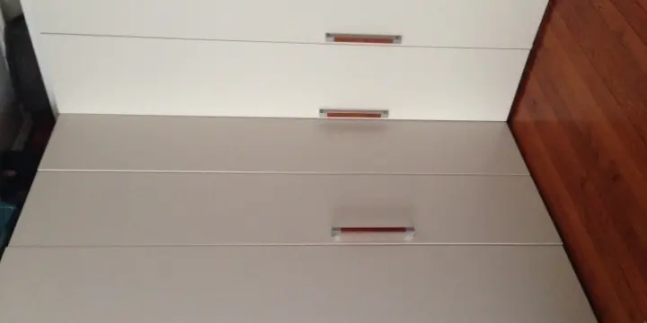 Armoire italienne en très bonne etat