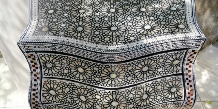 Coiffeuse décoré avec du Nacre