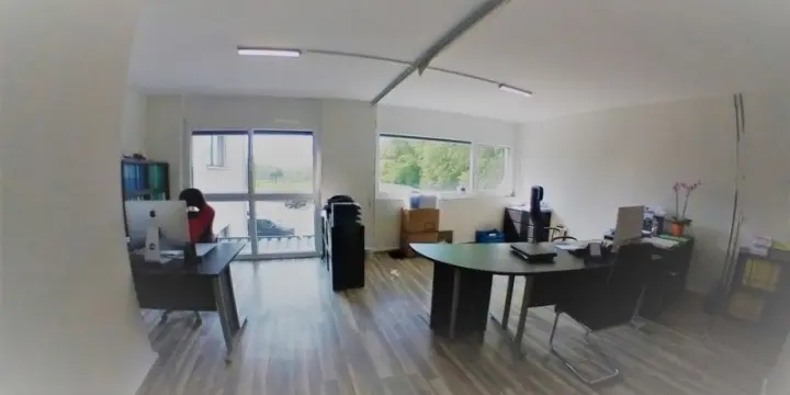 Locaux commerciaux à louer.