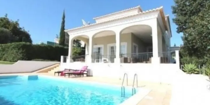 Villa 4 chambres Almancil Ref J8673