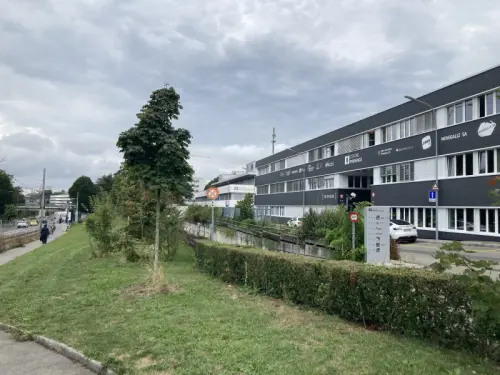 Places de parc intérieures à 2 pas du métro M1 Provence à Lausanne