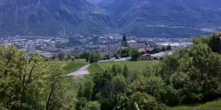 Grand terrain de 2 parcelles de 1'841 m² à vendre à Mollens