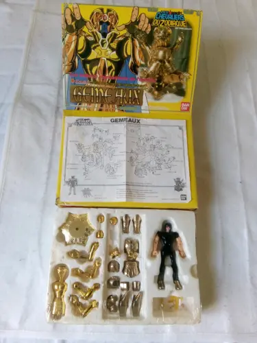 Figurine Gémeaux Bandai 1987 Les chevaliers du zodiaque à Courrendliln