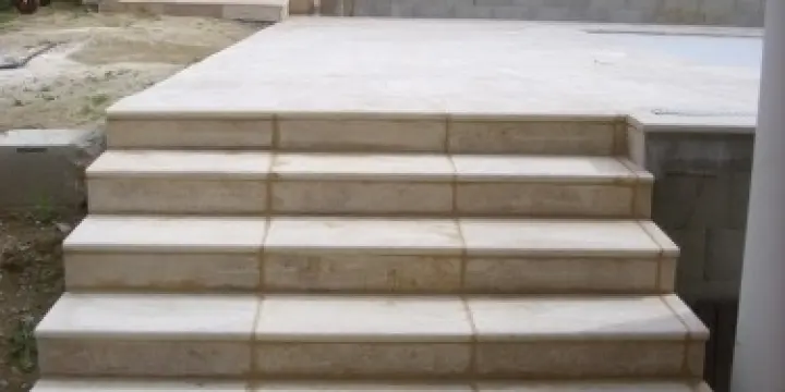 Marche en pierre naturelle BACCA