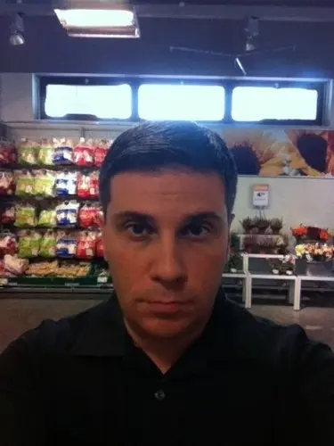 Cherche une femme pour vie à 2 à Lausanne