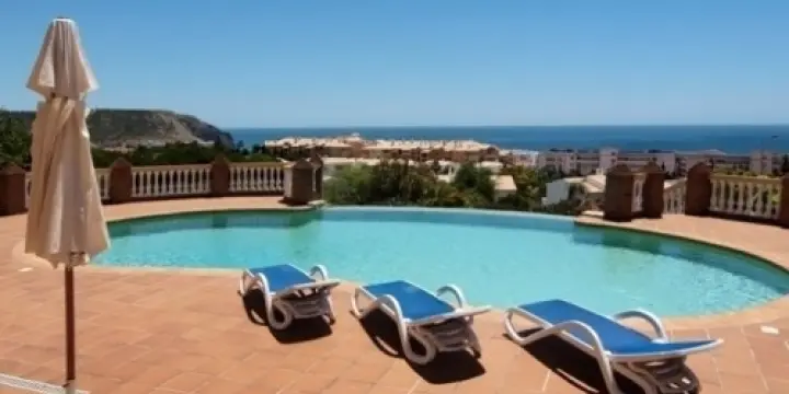 Villa 5 chambres LAGOS Ref J8632