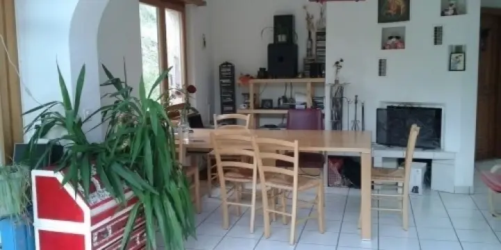 colocation dans superbe maison Grimisuat