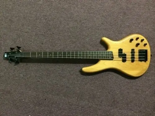 Ibanez Soundgear 4 cordes à geneve