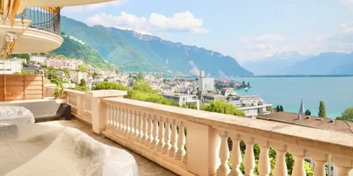 Bel appartement meublé, 3 chambres. Vue sur lac et central
