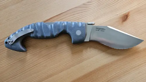 Cold steel Spartan à gland