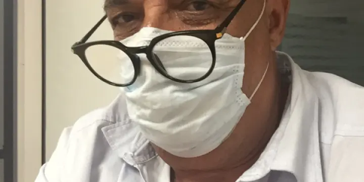 VEND ET PAUSSE DES TATOUAGES