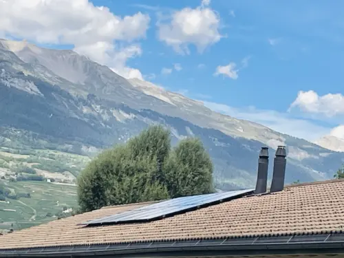 Panneaux Solaires et autres? à Sion (Bramois)