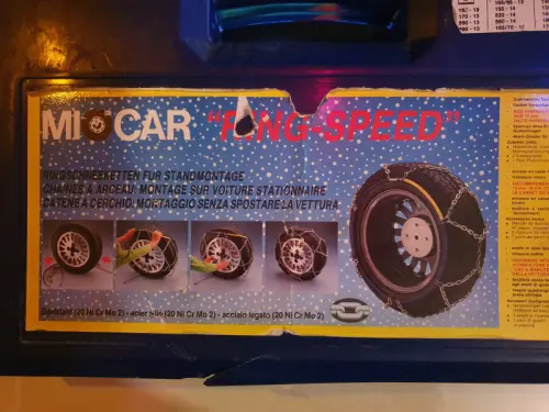 chaine a neige miocar à 1053 Cugy VD