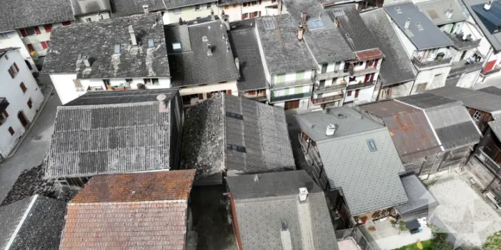 Une grange à rénover au coeur du village de Sembrancher