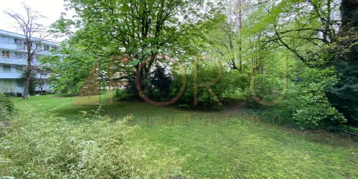 Appartement rénové de 3.5 pièces avec balcon au parc de Vermont
